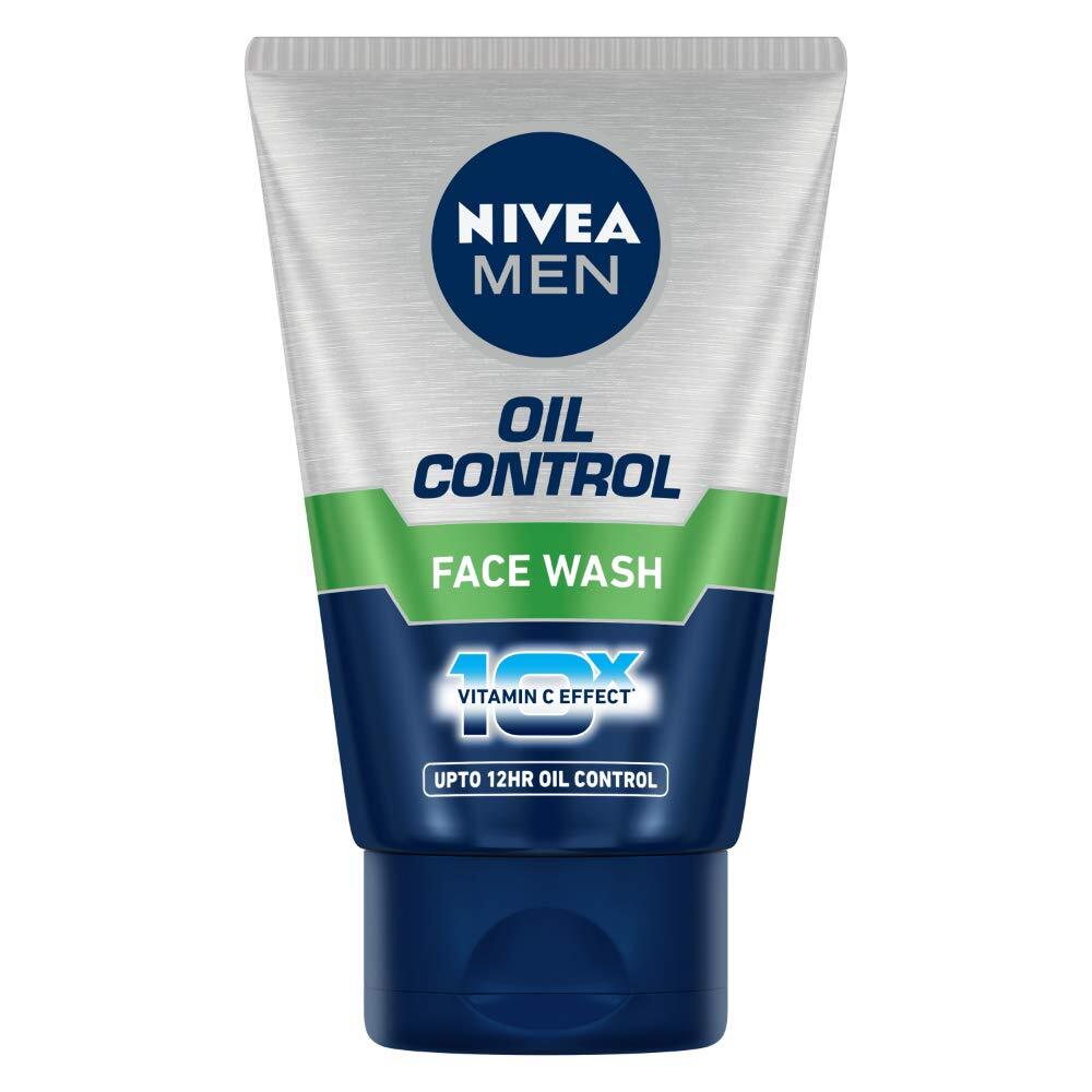 NIVEA Men Face Wash for Oily Skin, Oil Control for 12hr Oil Control with 10x Vitamin C Effect, 100 g