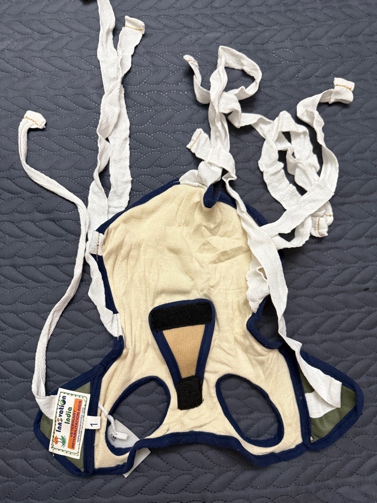 Cat recovery suit small