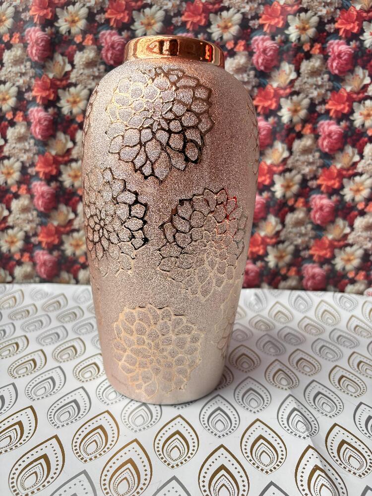 Modern Ceramica (Flower Design) Golden Flower Vase