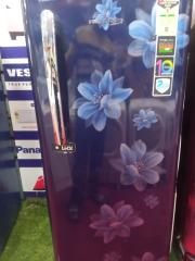 VOLTAS 200 LTR 1 STAR