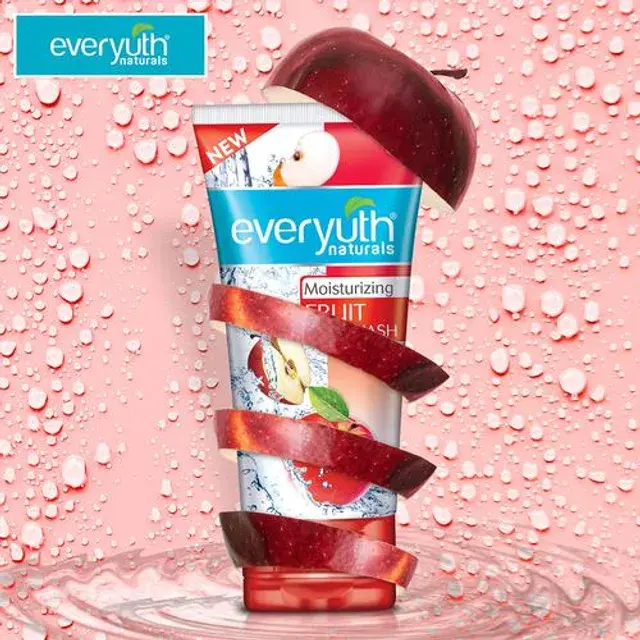 Everyuth Naturals Moisturising Fruit Face Wash, 150 gm